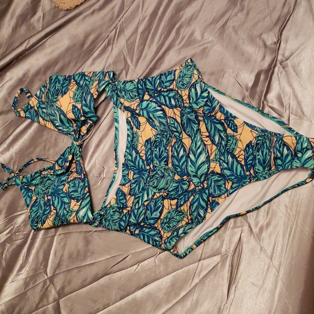 One piece swimsuit